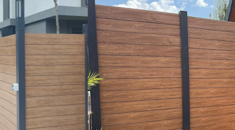 Fence Accessories